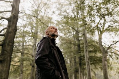 Olaf Hoenson in het bos